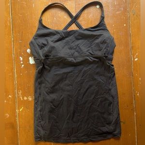 Lulu 🍋 workout tank top, size 6, black, deep back strap.